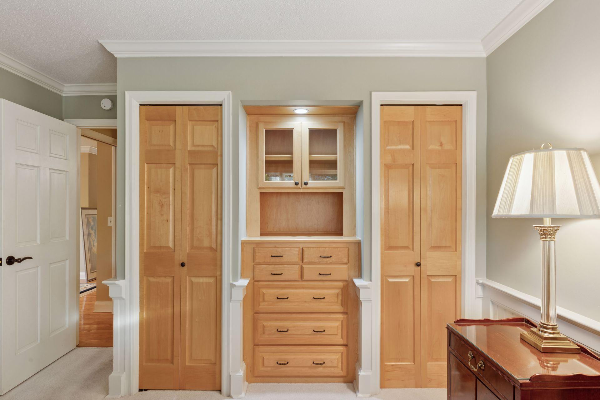 1517 Black Oaks Place N