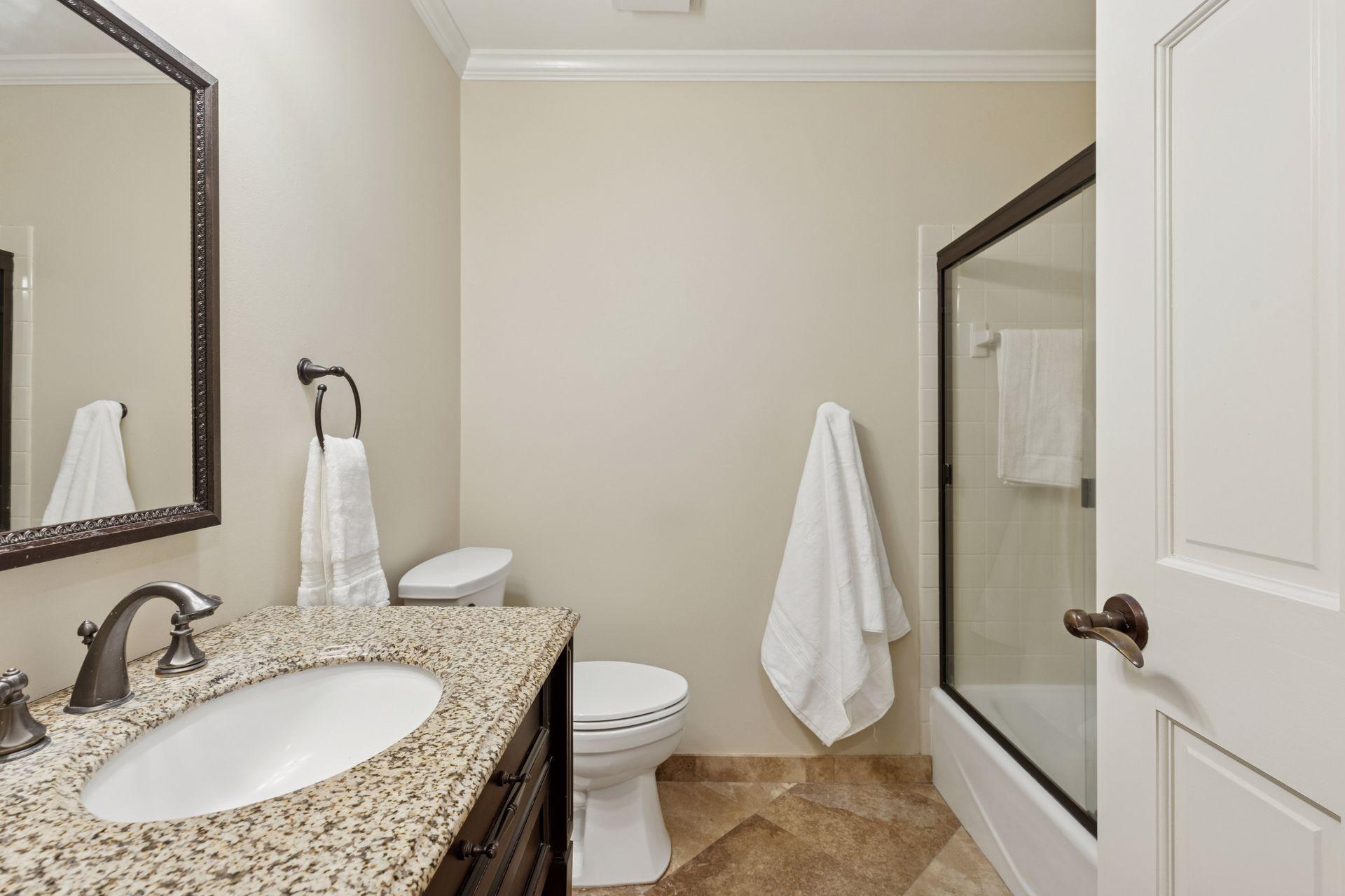 1517 Black Oaks Place N