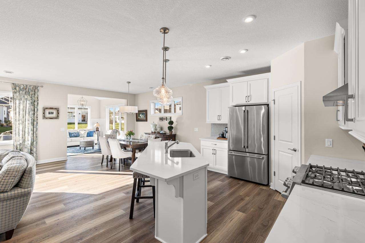 6761 Bellflower Drive