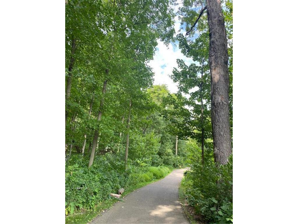 6761 Bellflower Drive