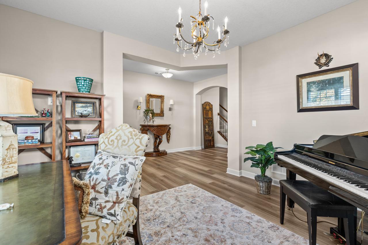 6761 Bellflower Drive