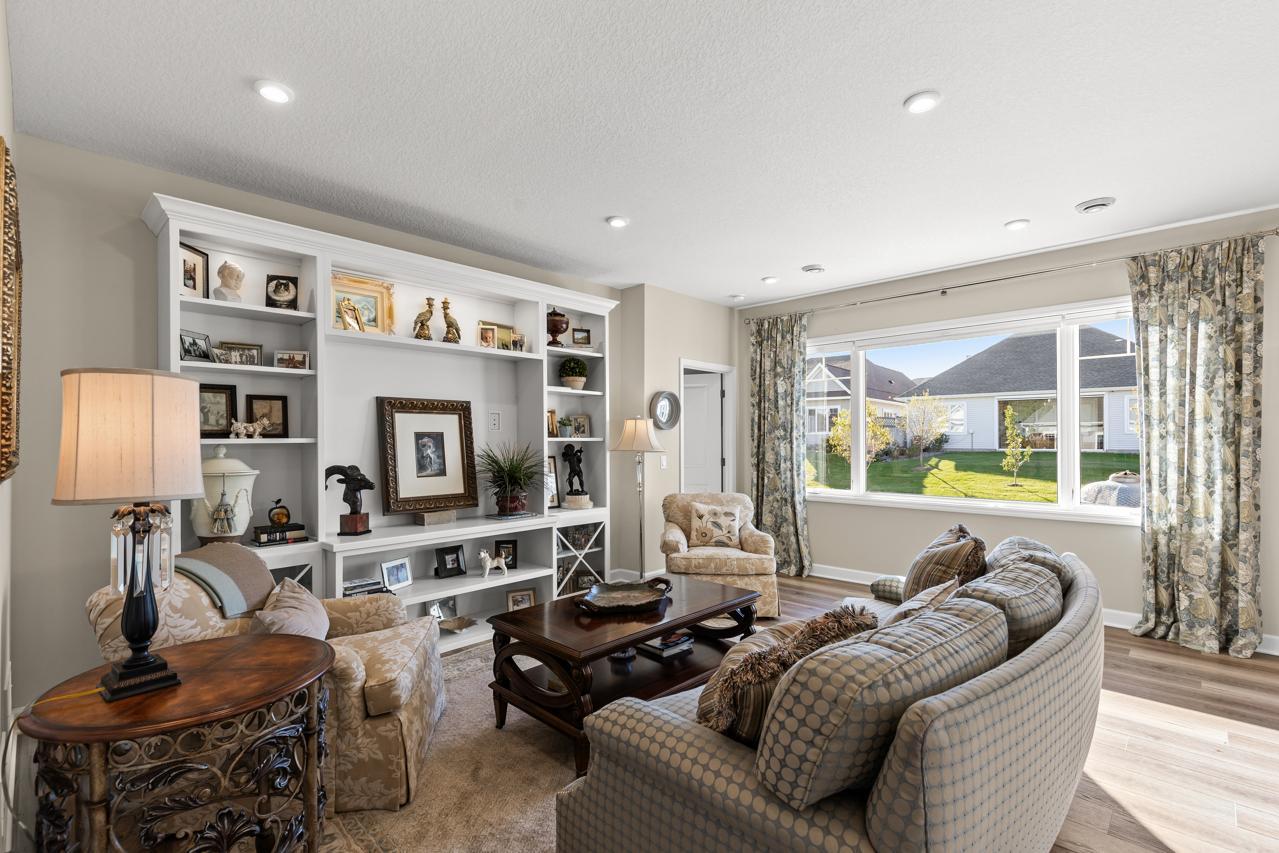 6761 Bellflower Drive