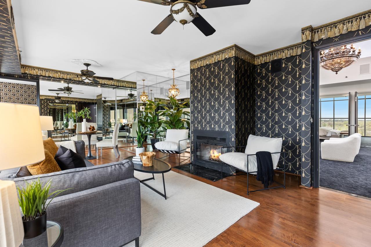 3145 Dean Court Unit: 1100