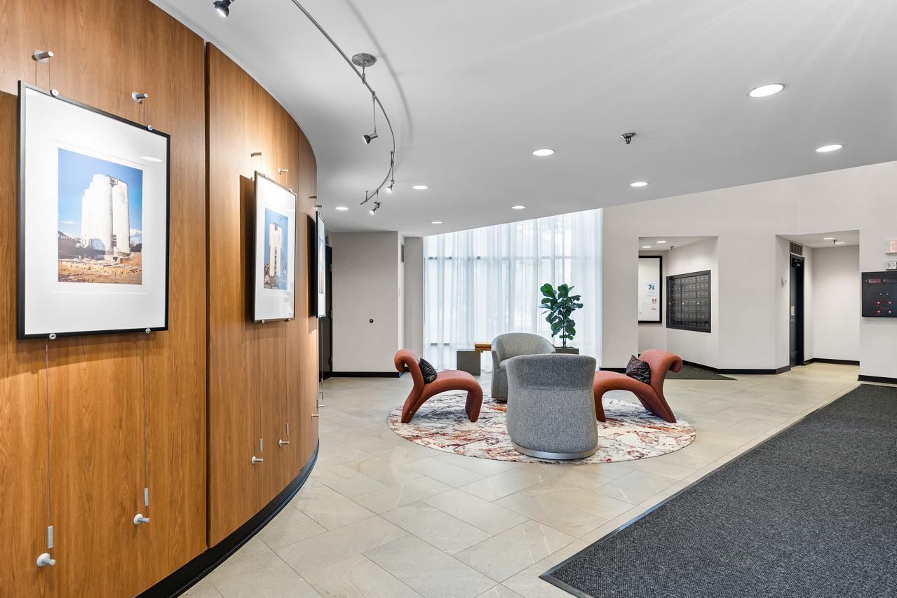 3145 Dean Court Unit: 1100