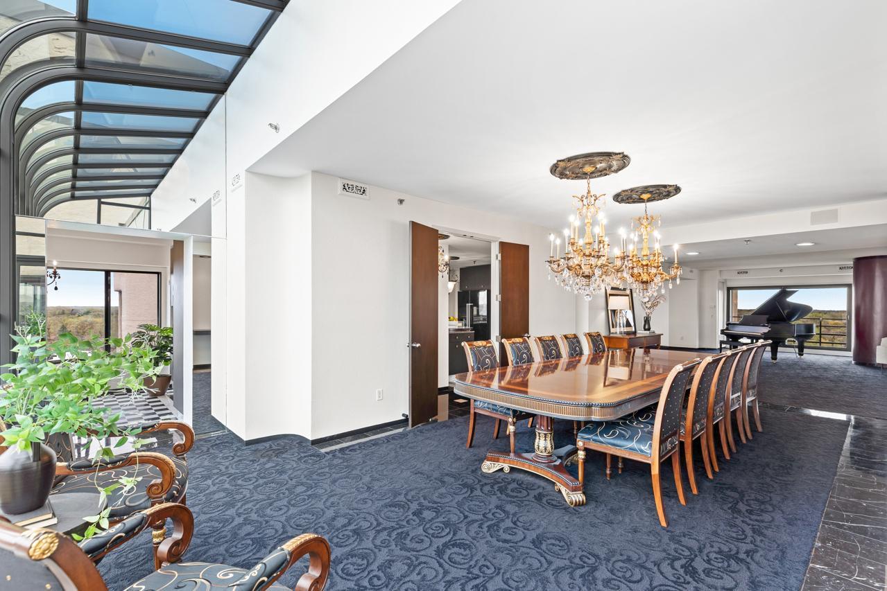 3145 Dean Court Unit: 1100