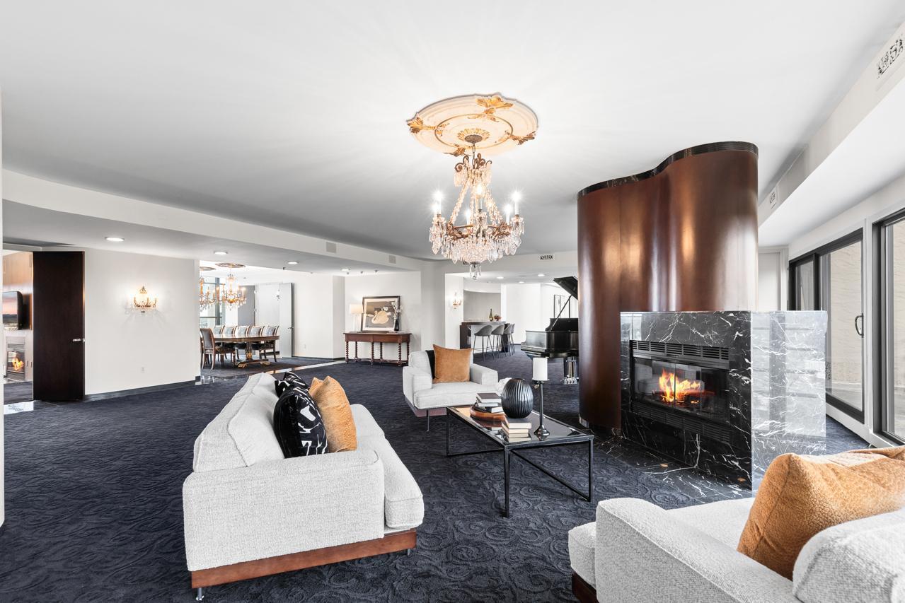 3145 Dean Court Unit: 1100