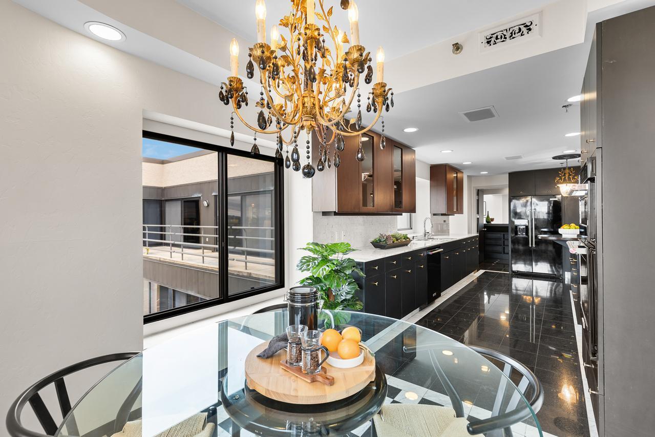 3145 Dean Court Unit: 1100