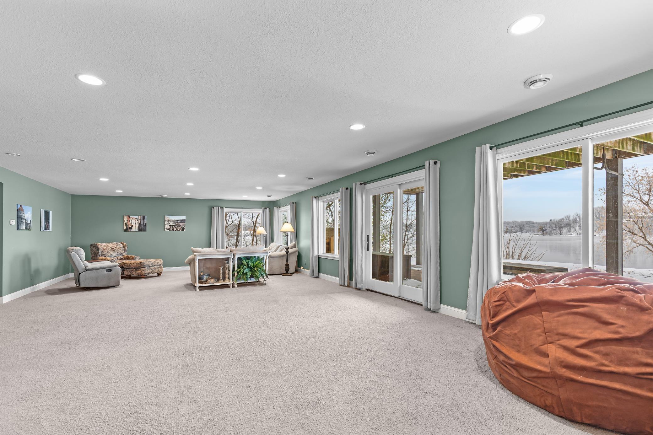 3396 Kings Point Road