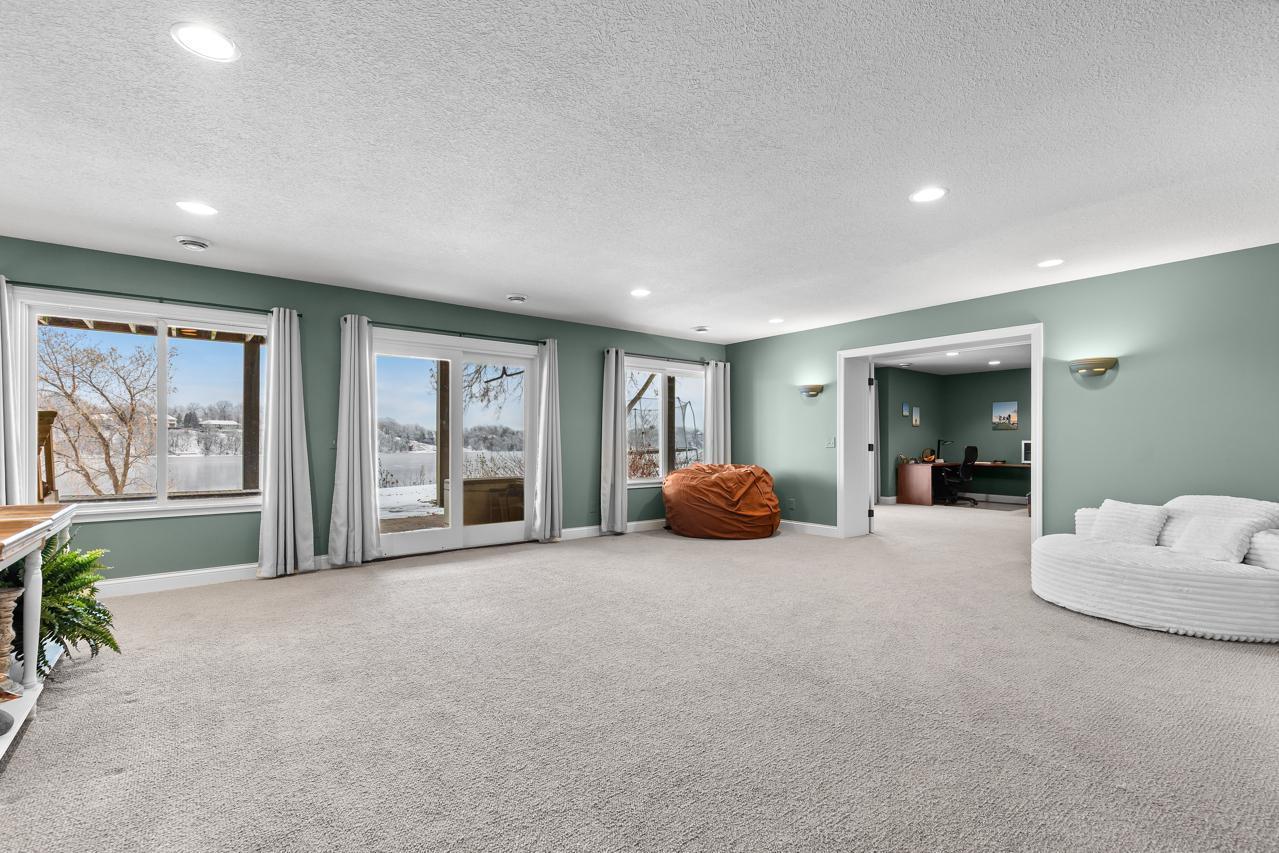 3396 Kings Point Road