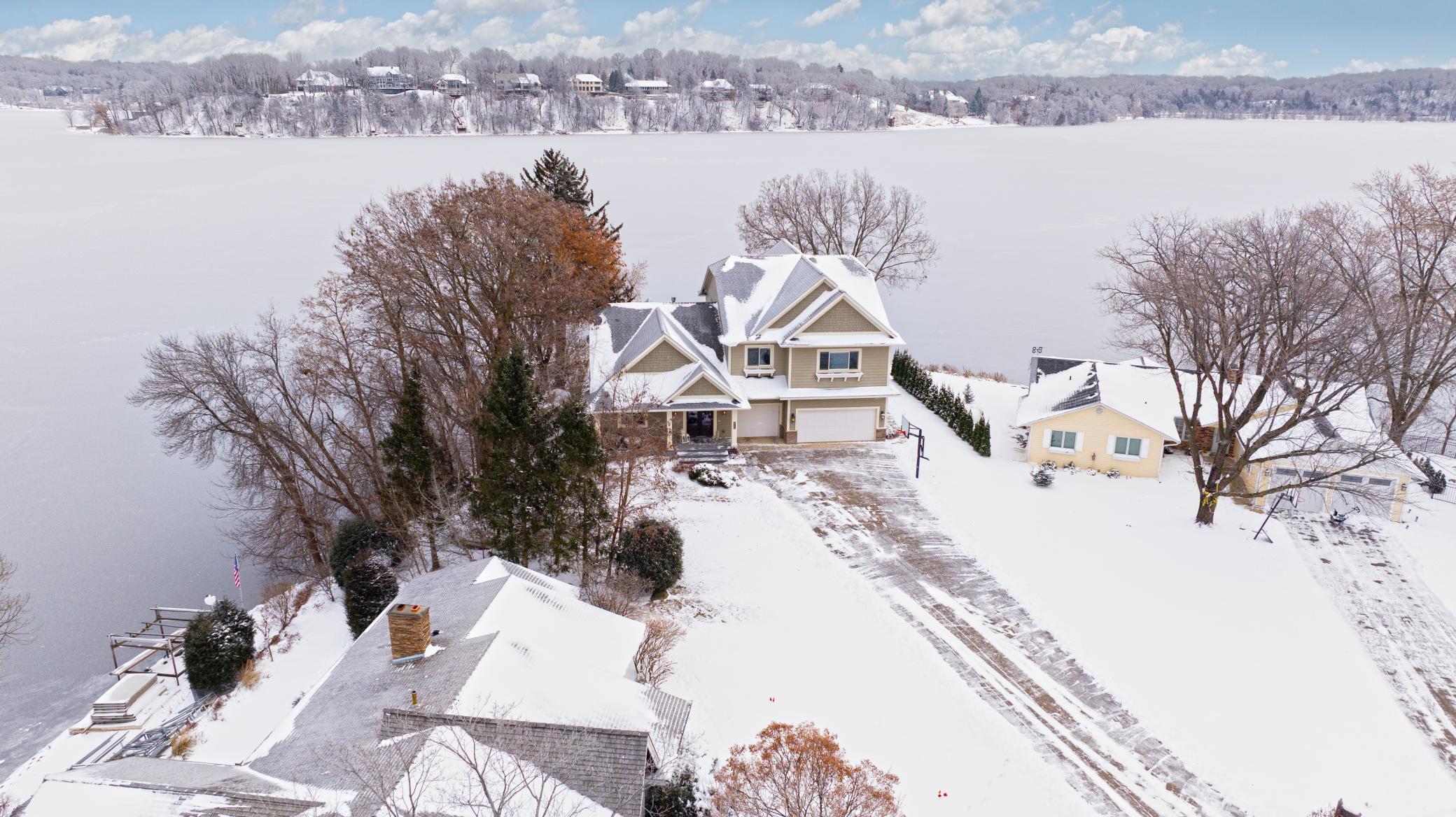 3396 Kings Point Road