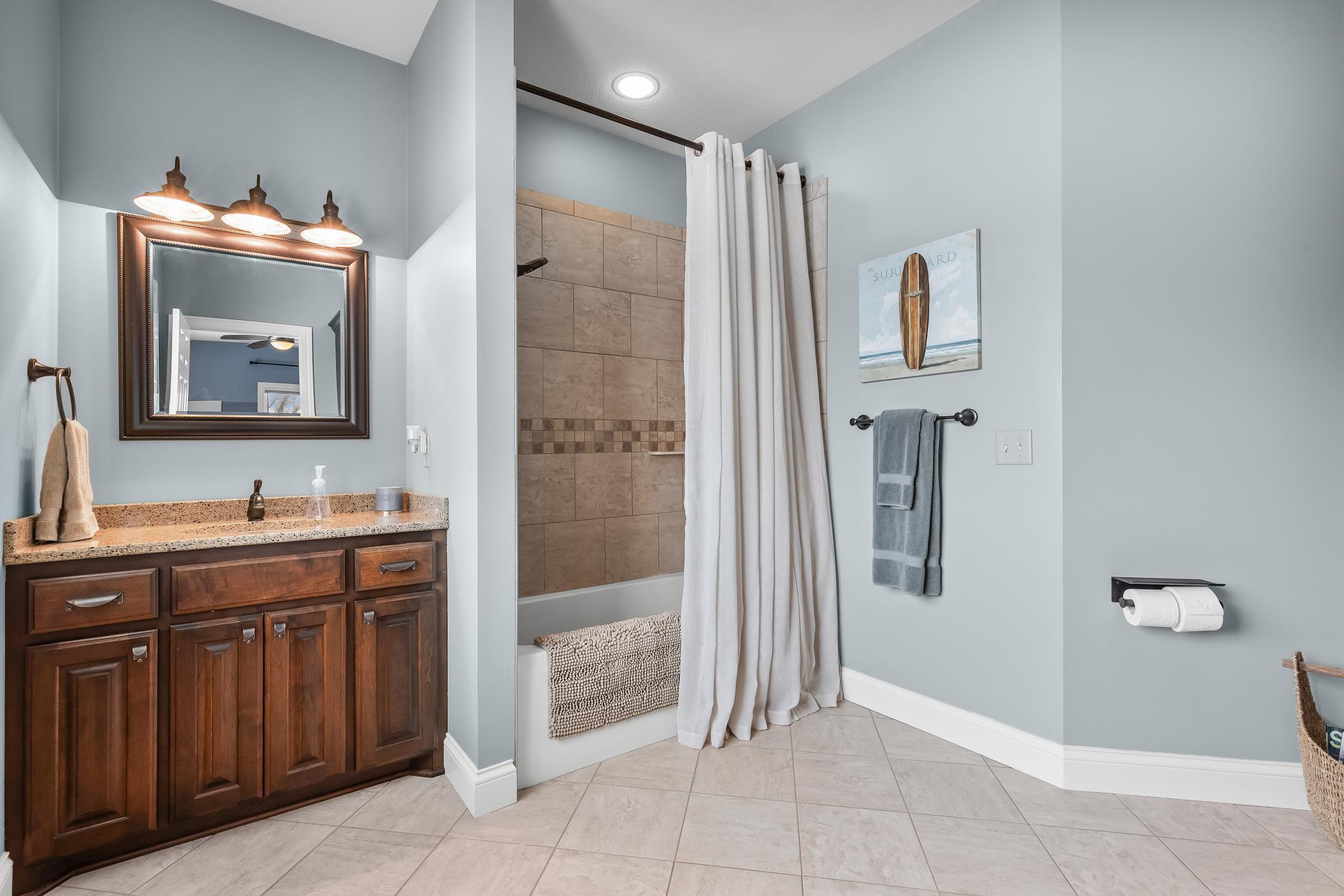 3396 Kings Point Road