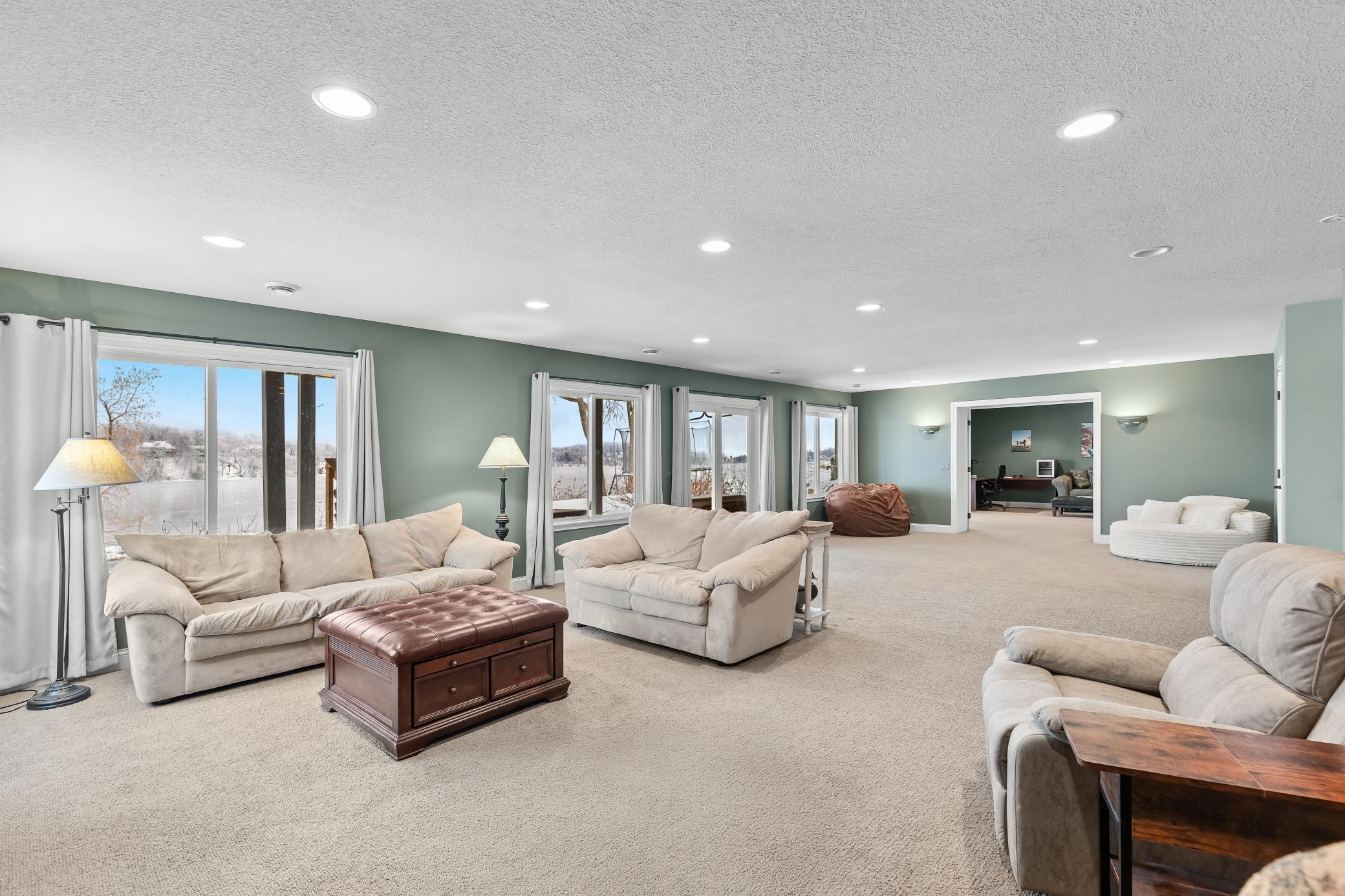 3396 Kings Point Road