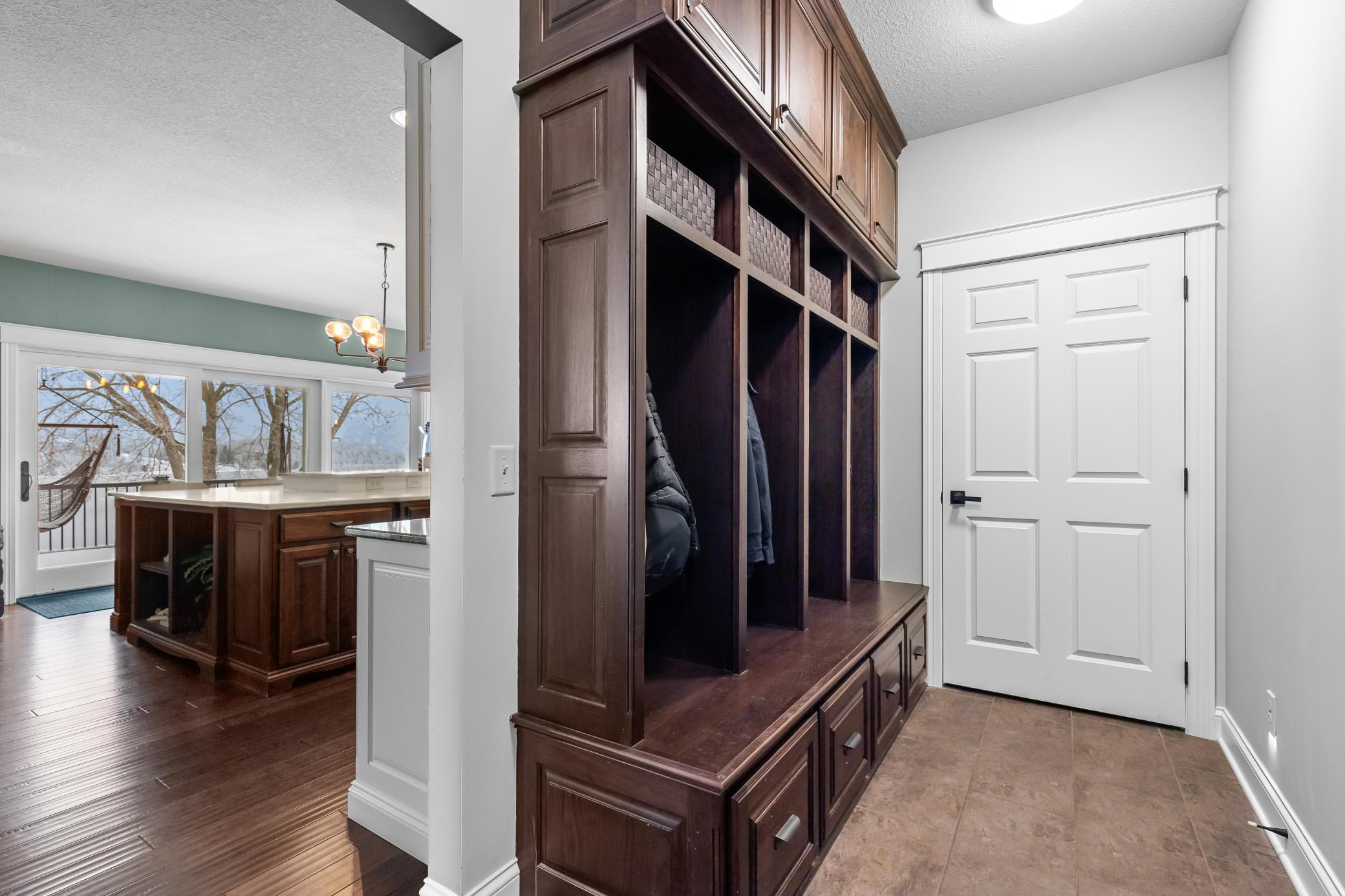 3396 Kings Point Road