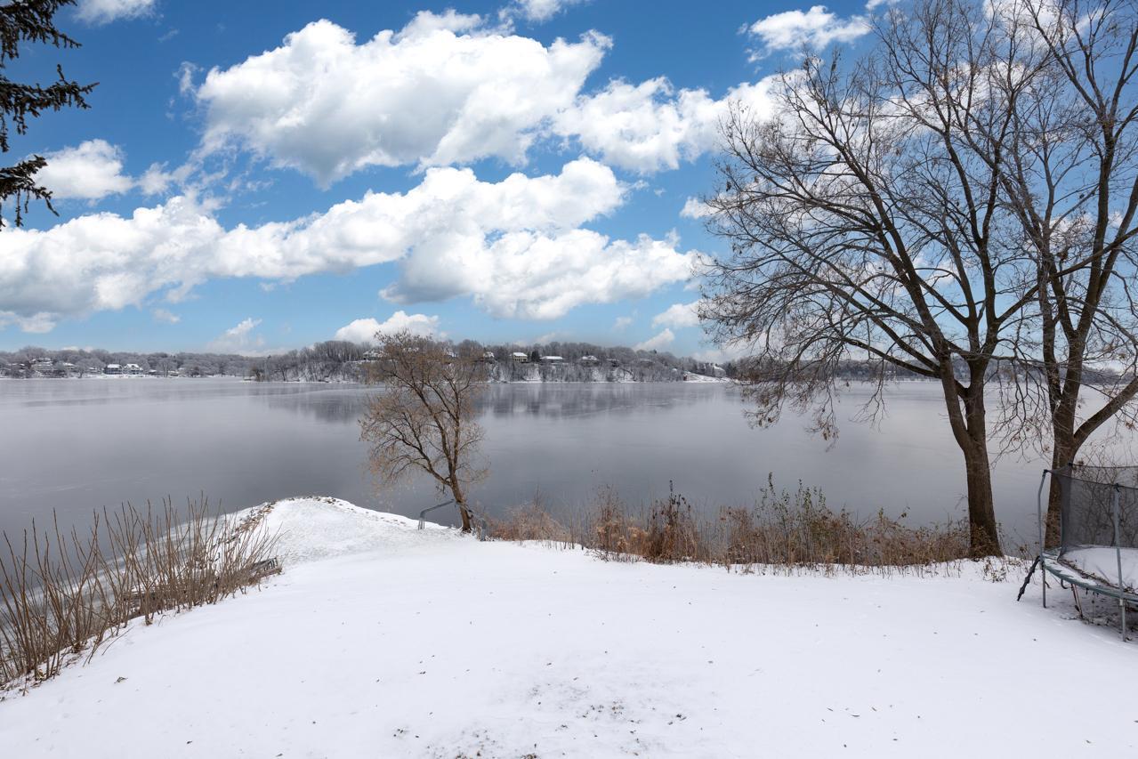 3396 Kings Point Road