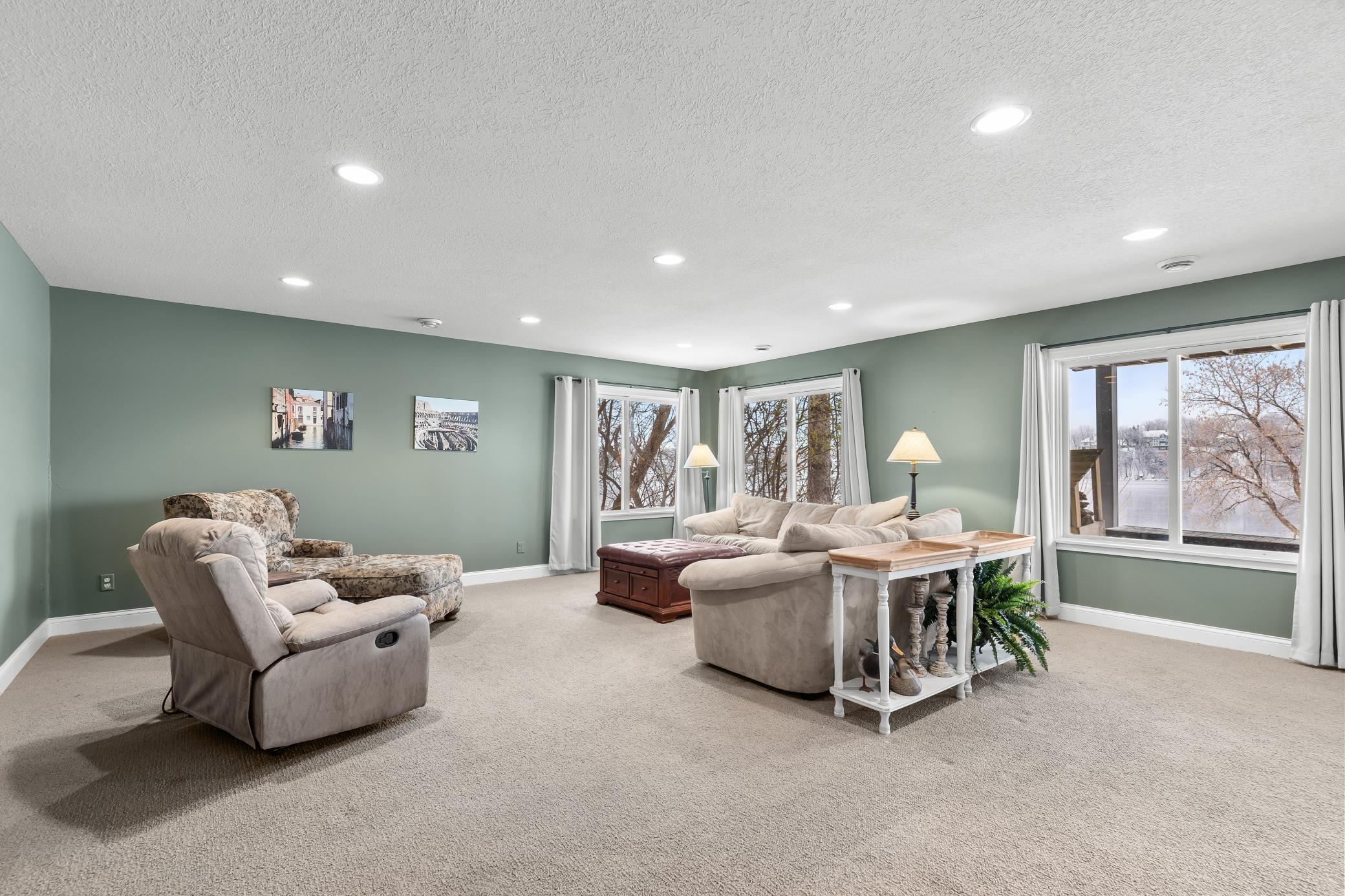 3396 Kings Point Road