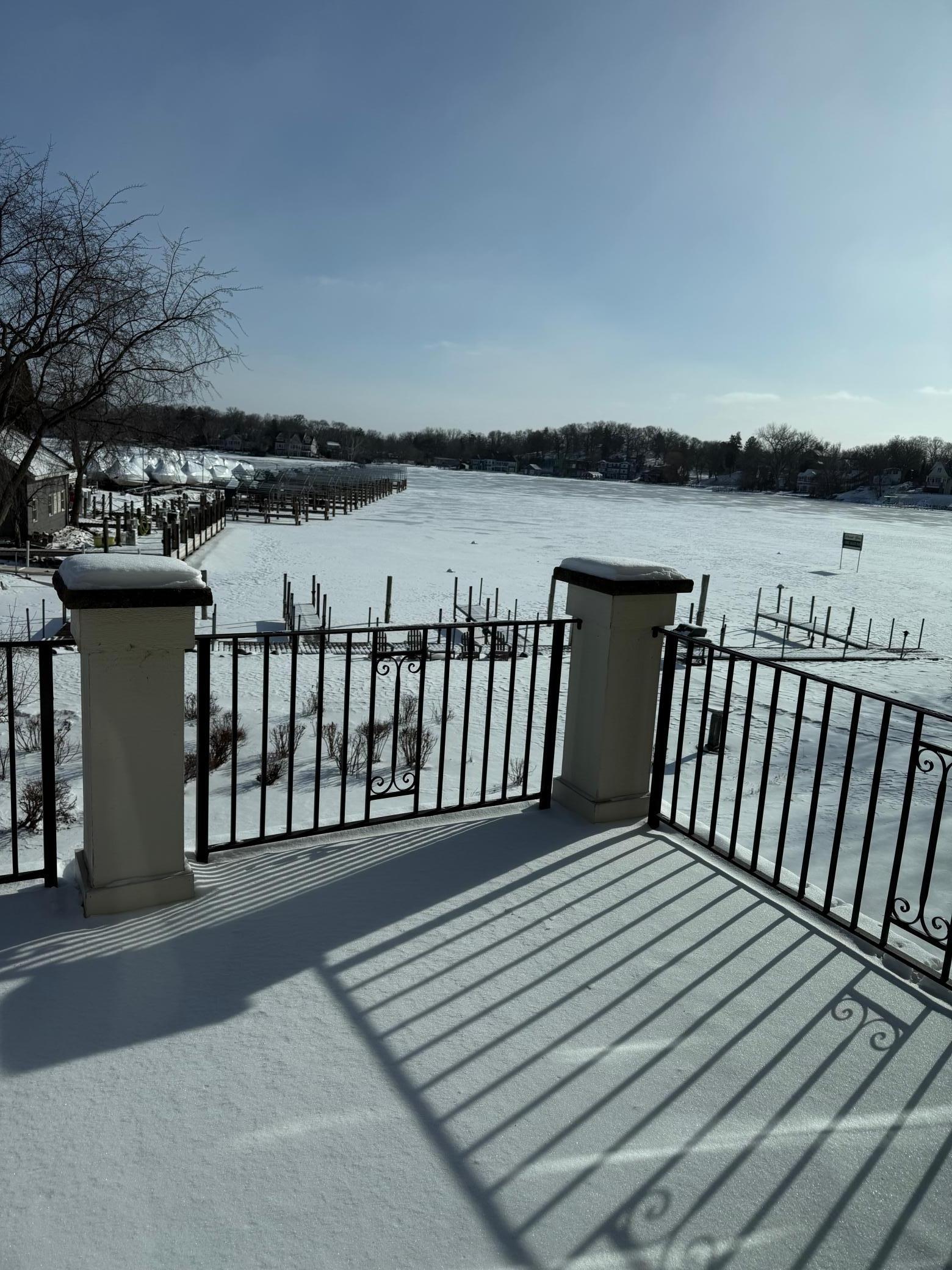 21957 Minnetonka Boulevard Unit: 15