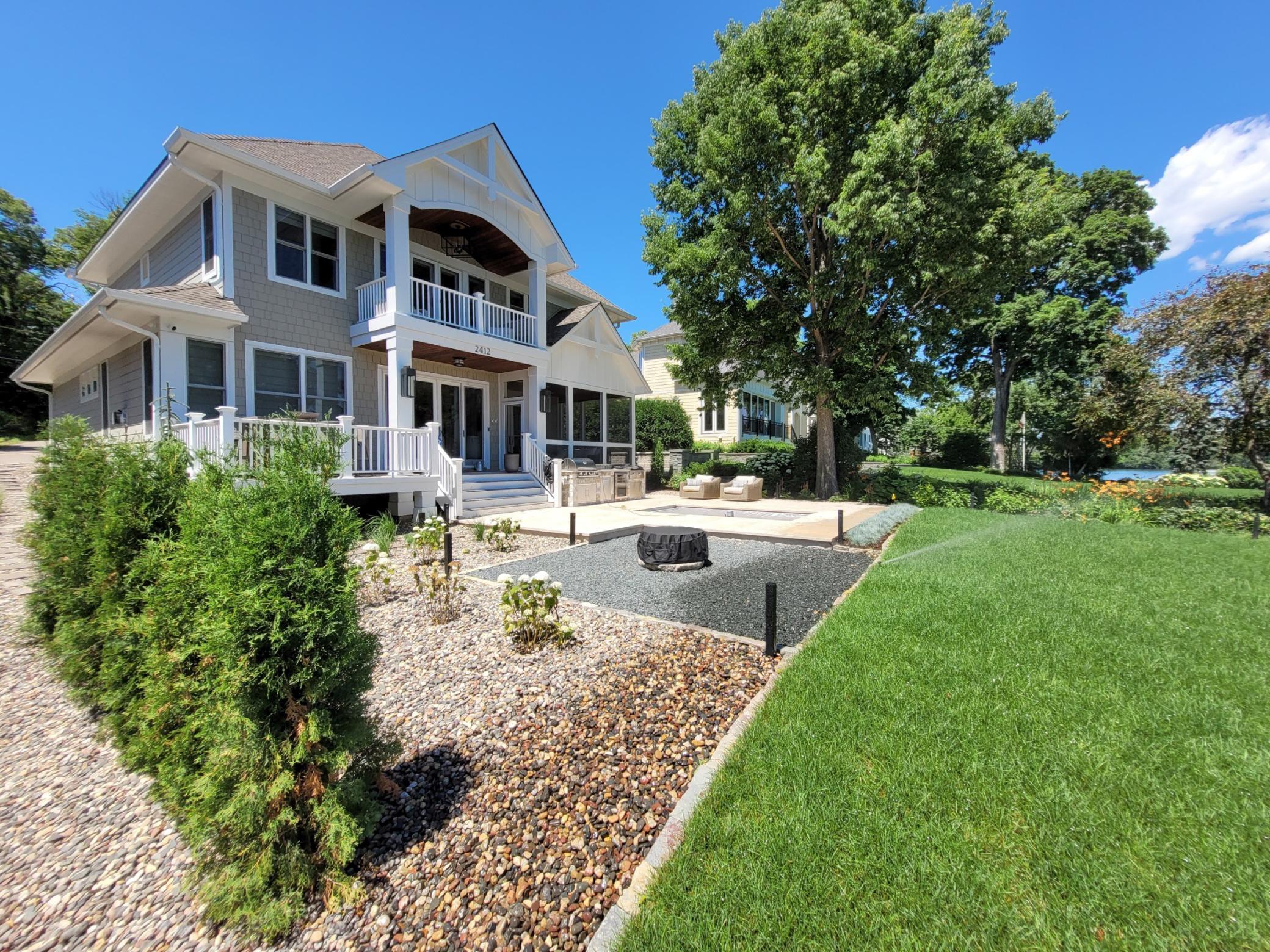 2412 Lafayette Road