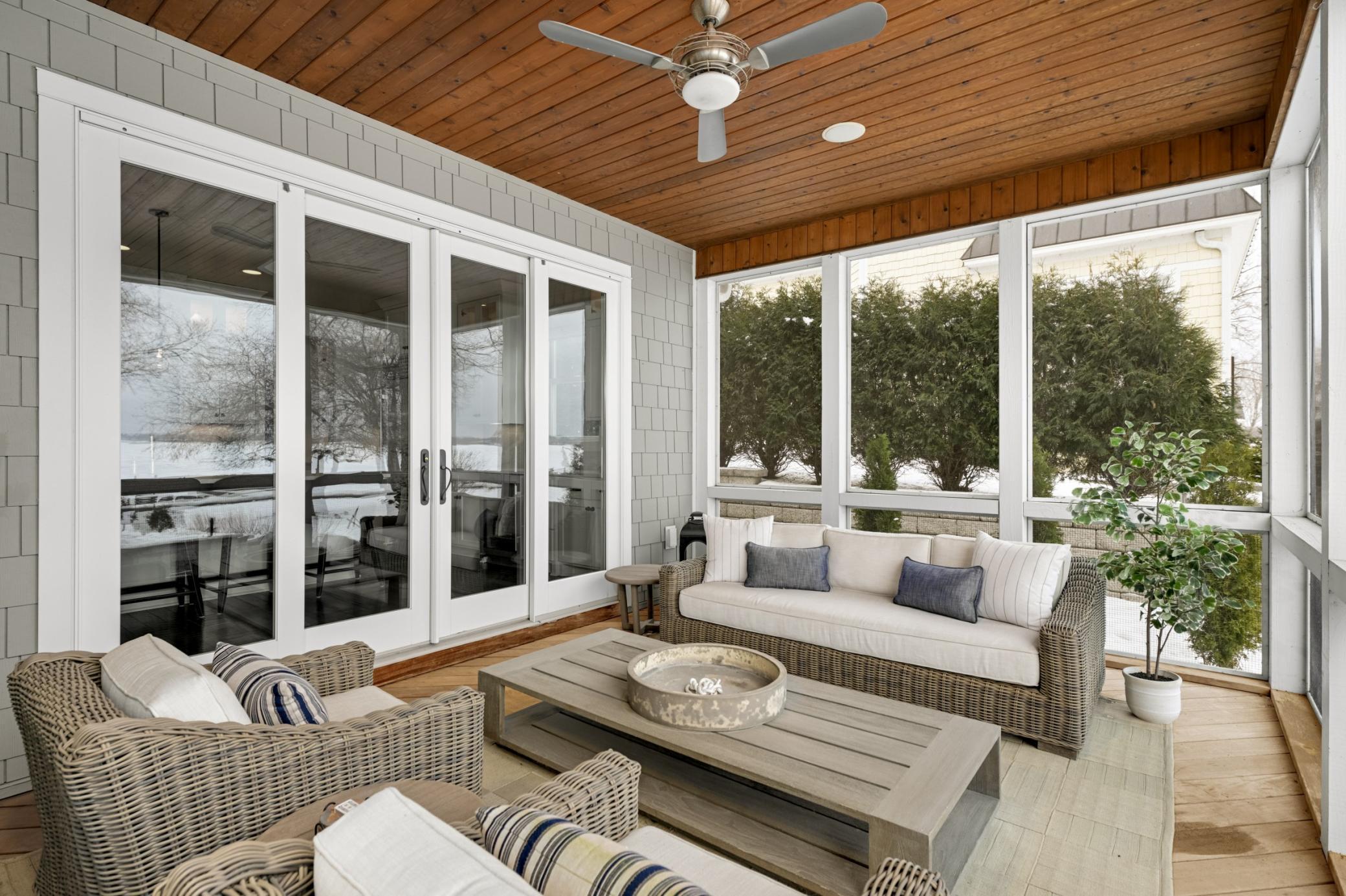 2412 Lafayette Road