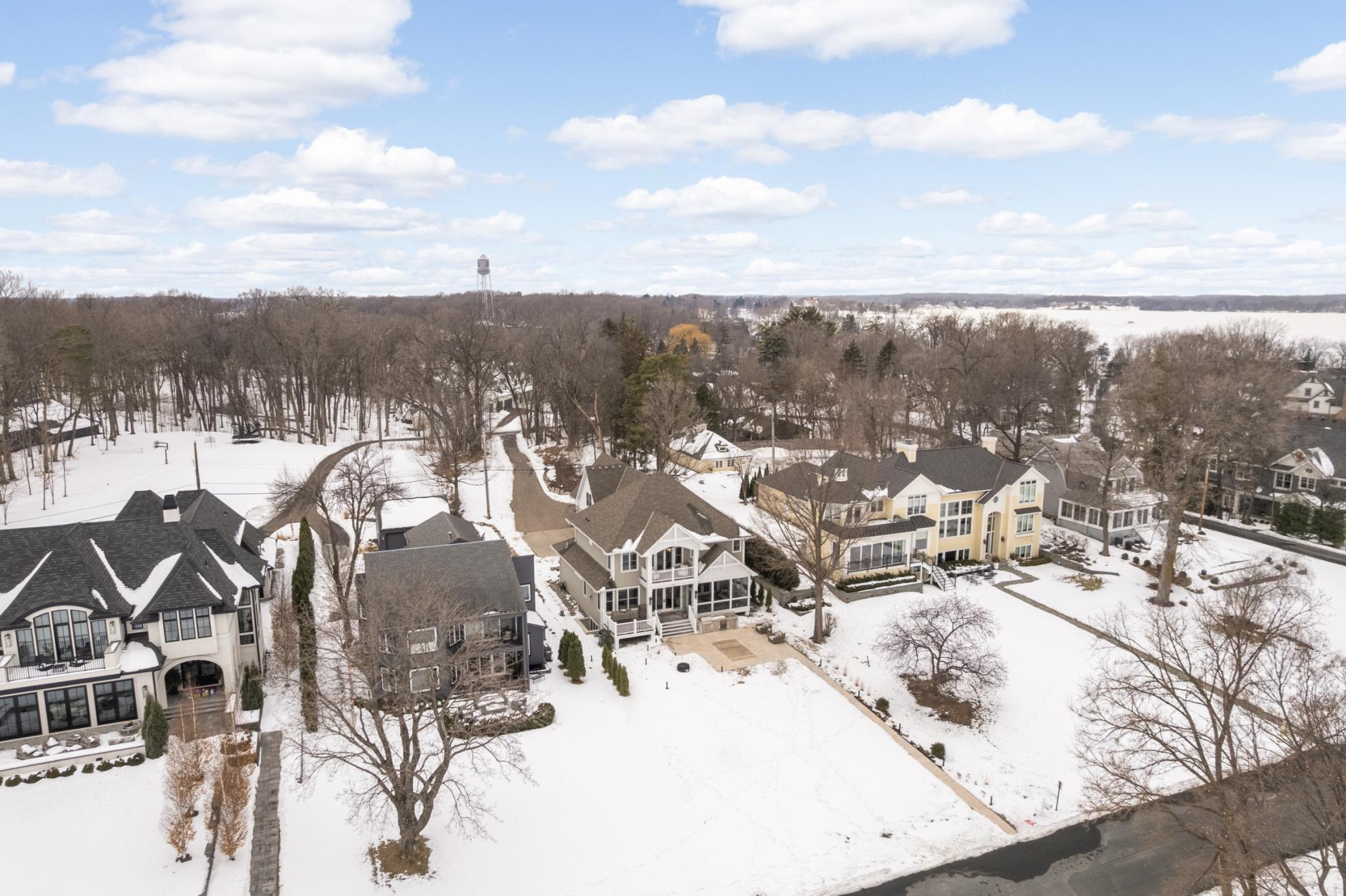 2412 Lafayette Road