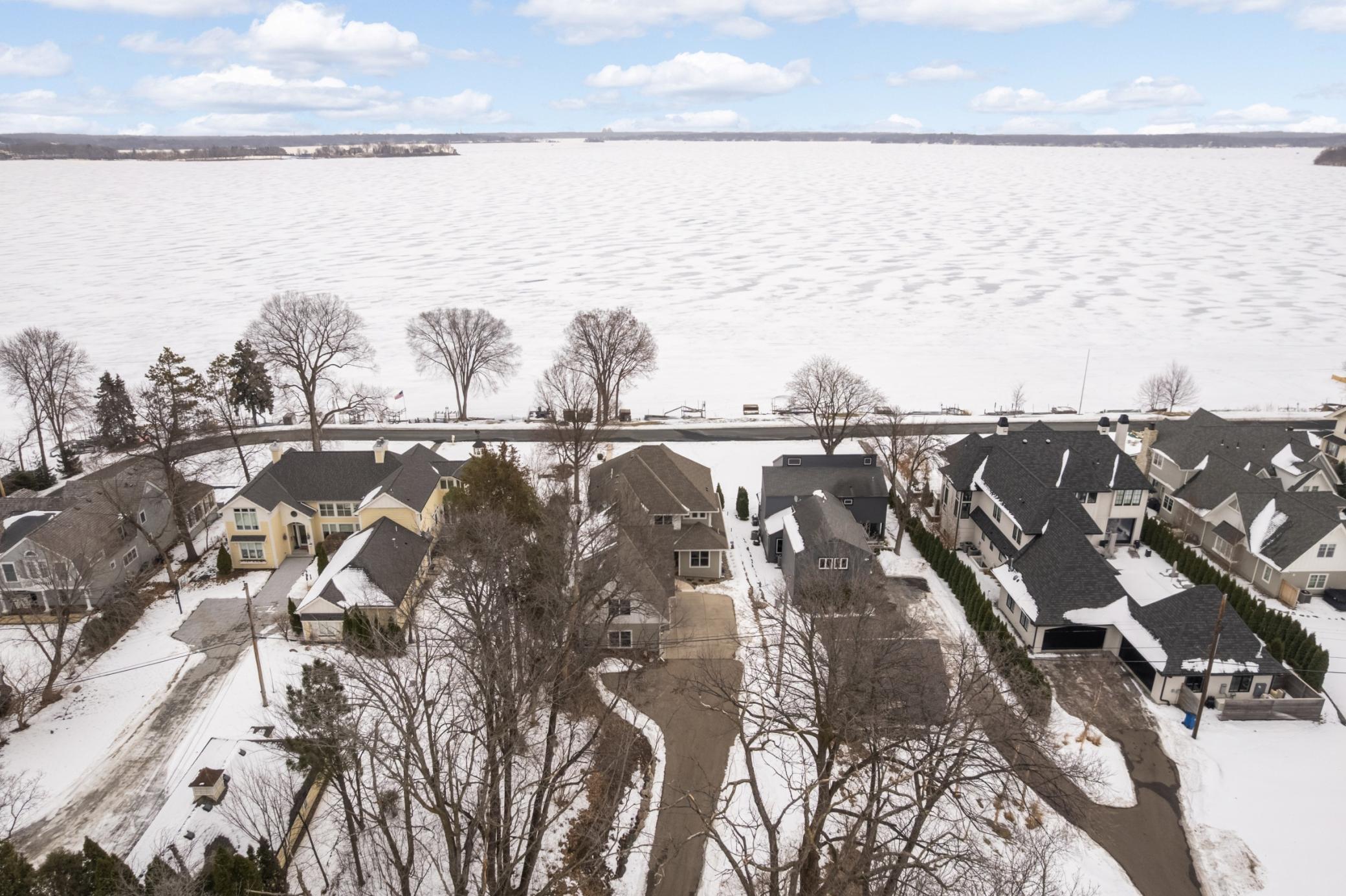 2412 Lafayette Road