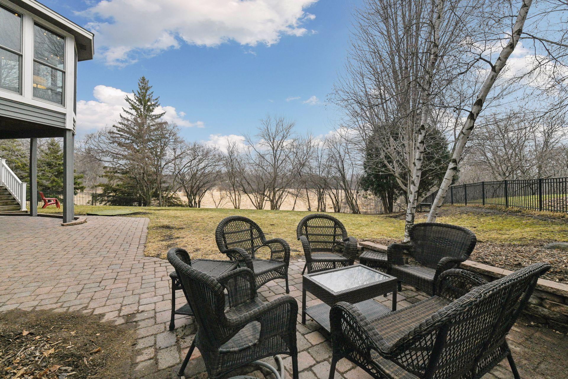 7424 Moccasin Trail