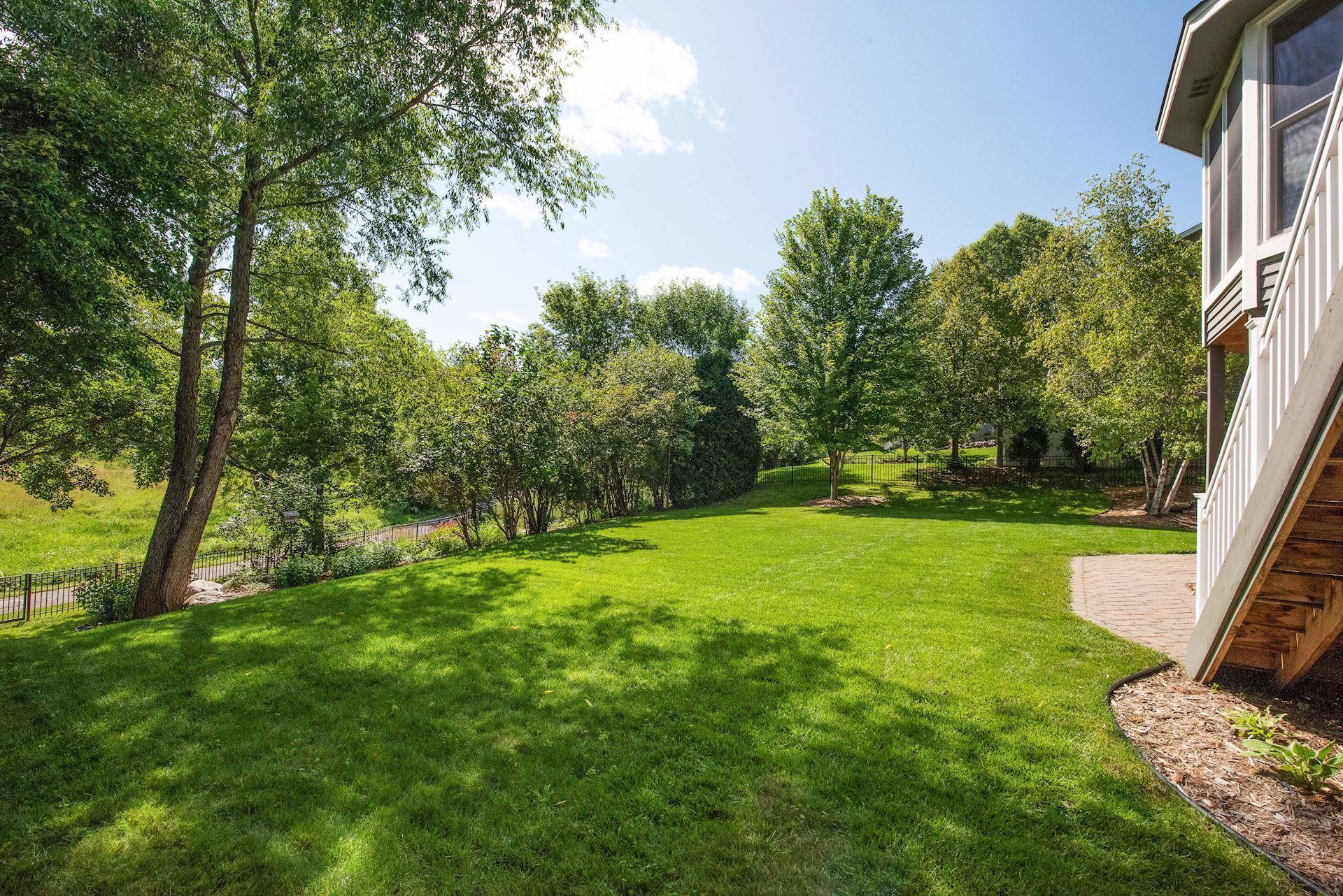 7424 Moccasin Trail
