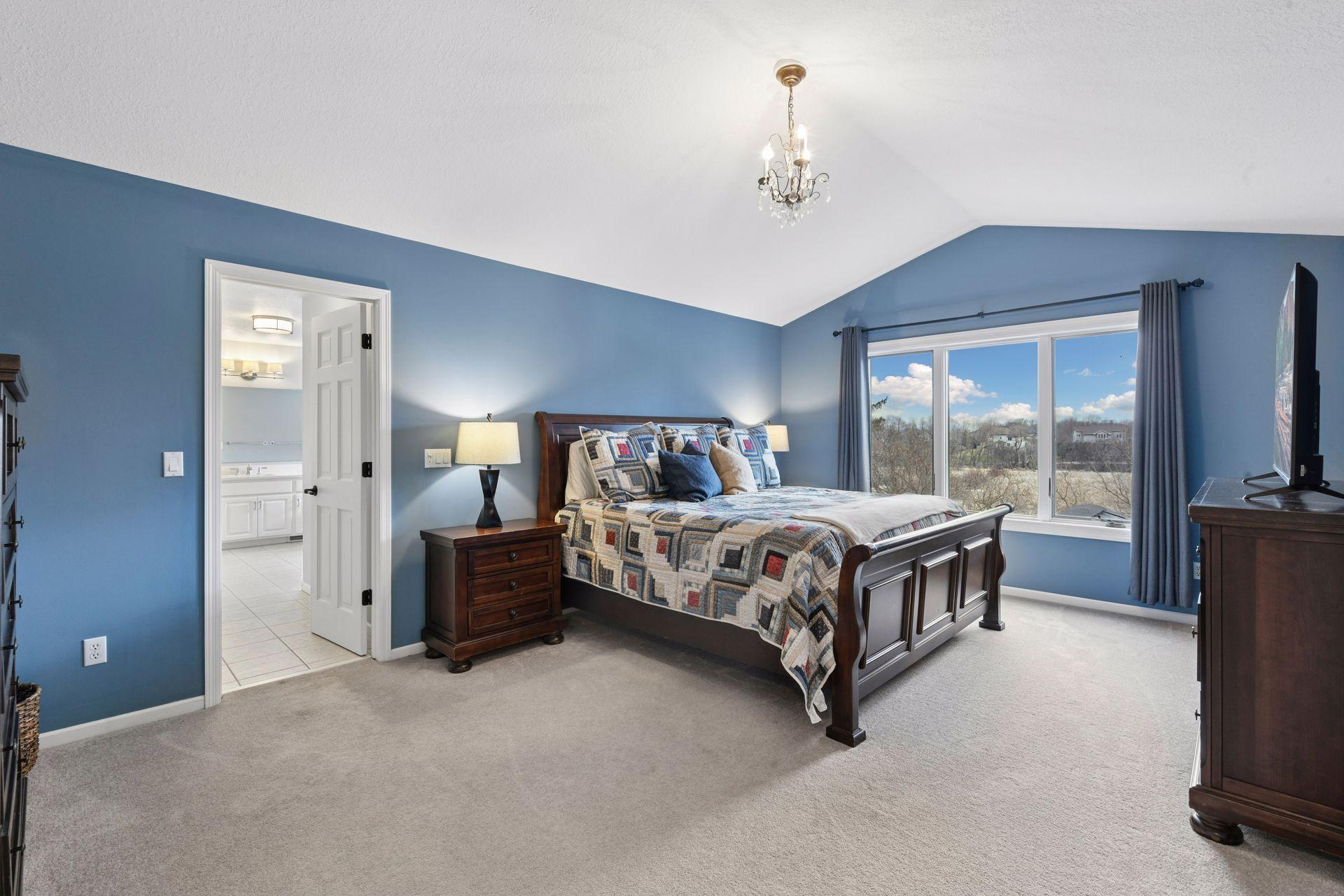 7424 Moccasin Trail
