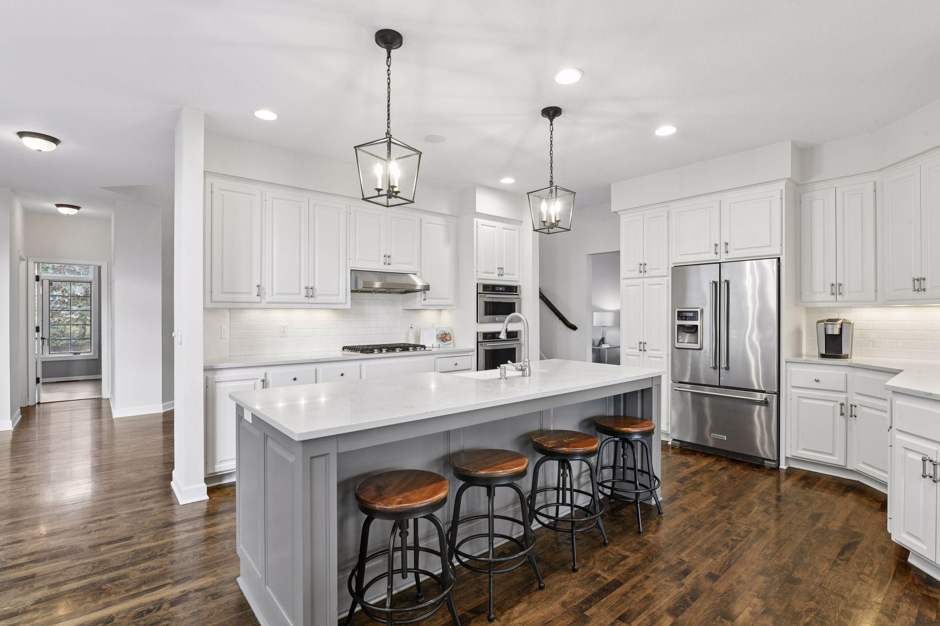 7424 Moccasin Trail