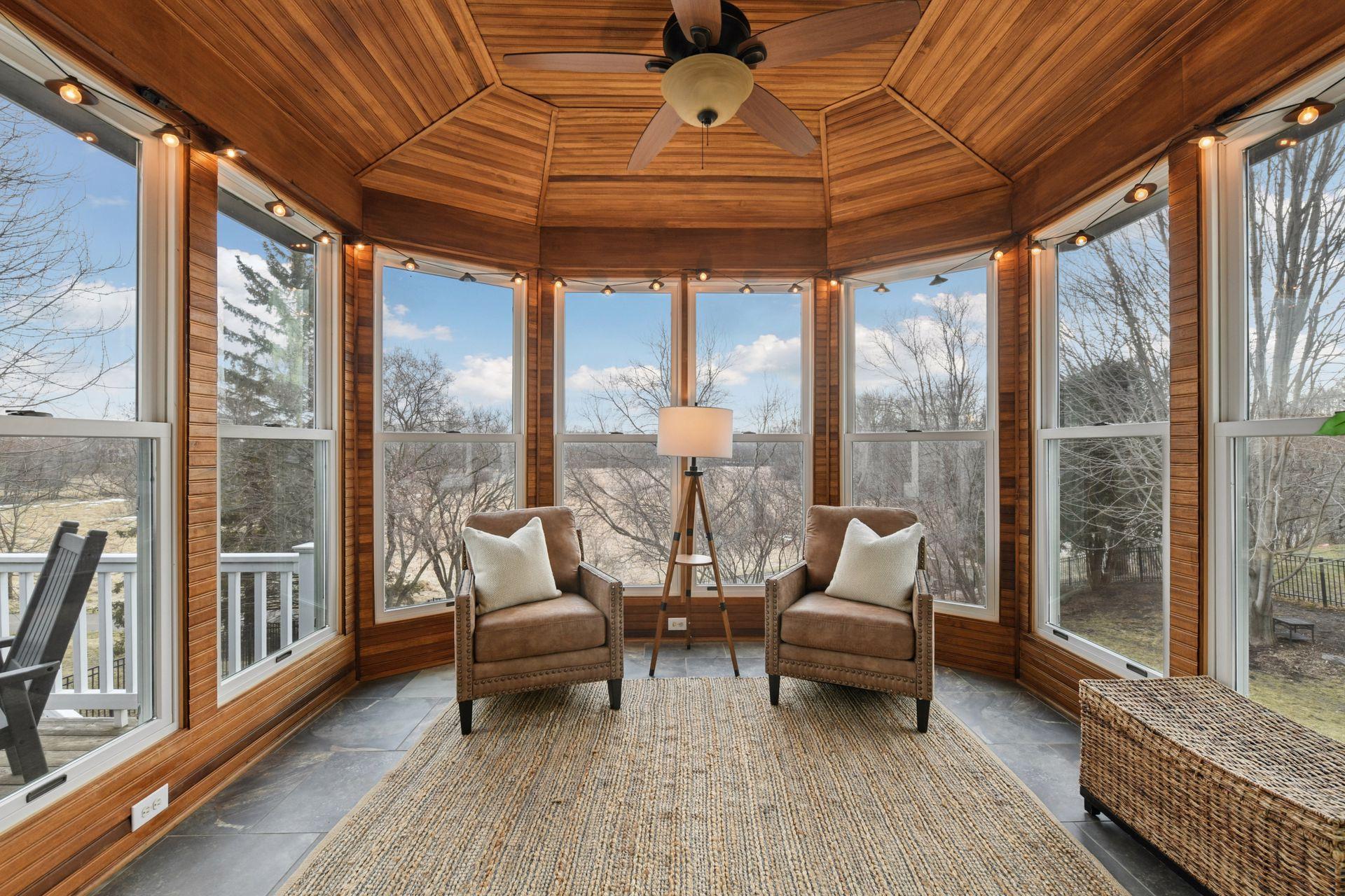 7424 Moccasin Trail