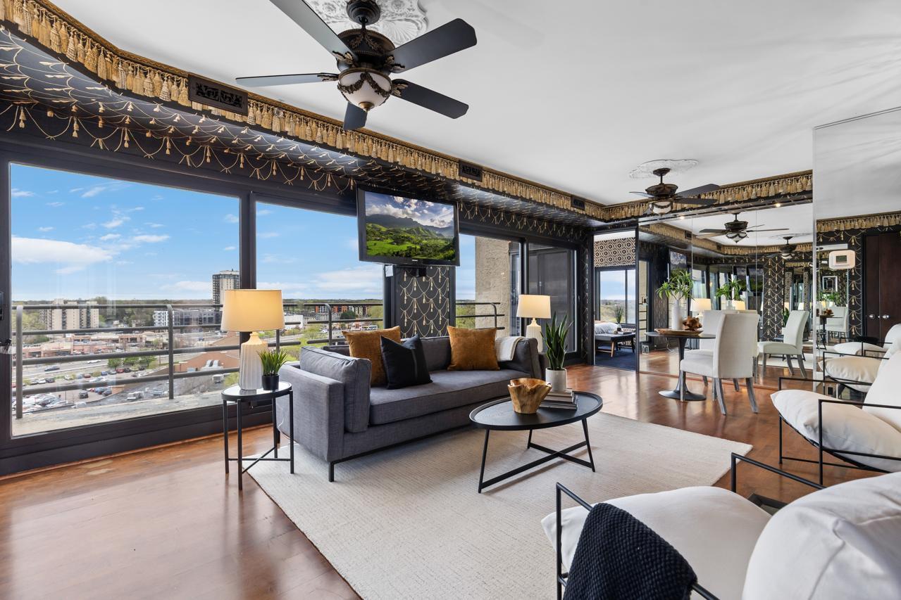 3145 Dean Court Unit: 1100