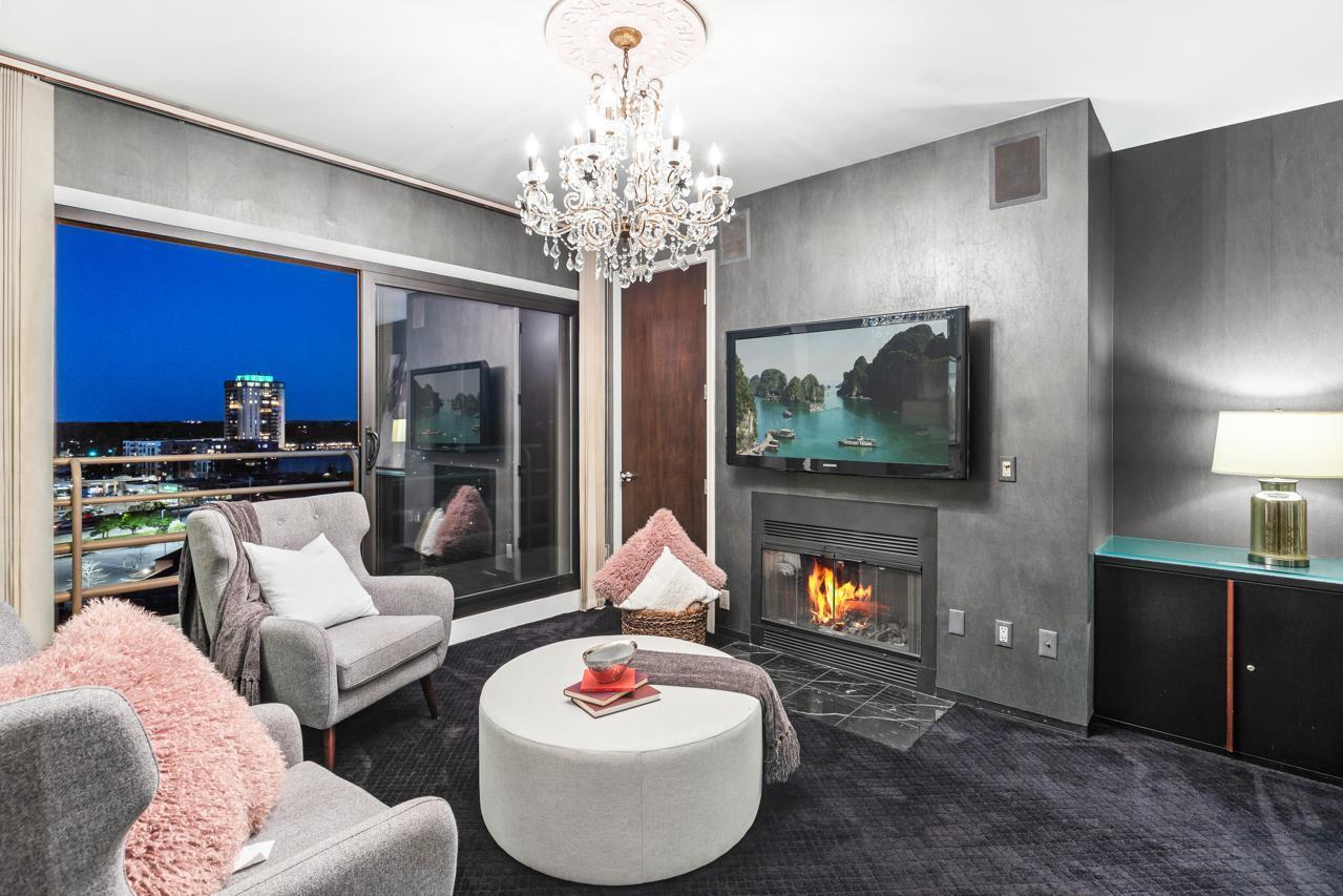 3145 Dean Court Unit: 1100