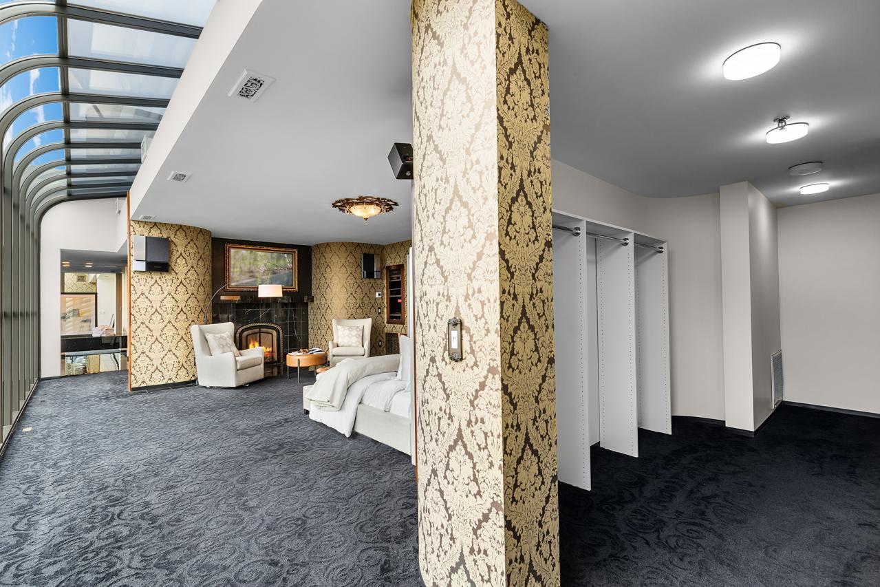 3145 Dean Court Unit: 1100