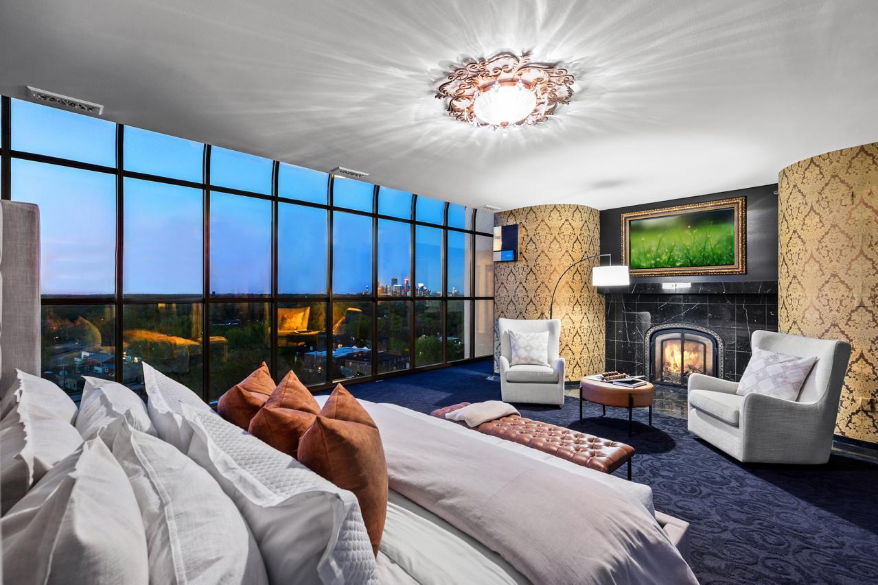 3145 Dean Court Unit: 1100