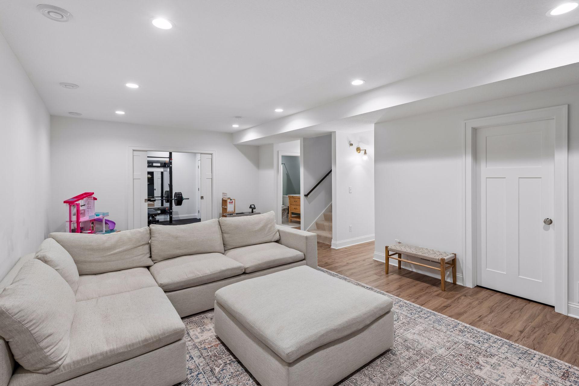 2430 Lacy Lane