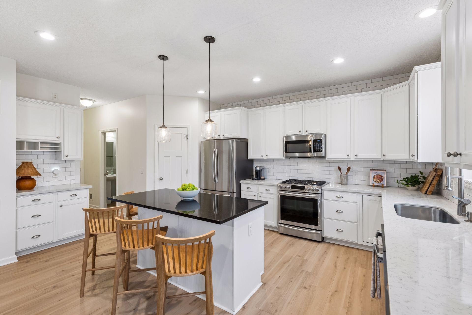 2430 Lacy Lane