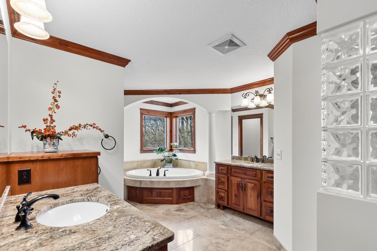27665 Virginia Cove