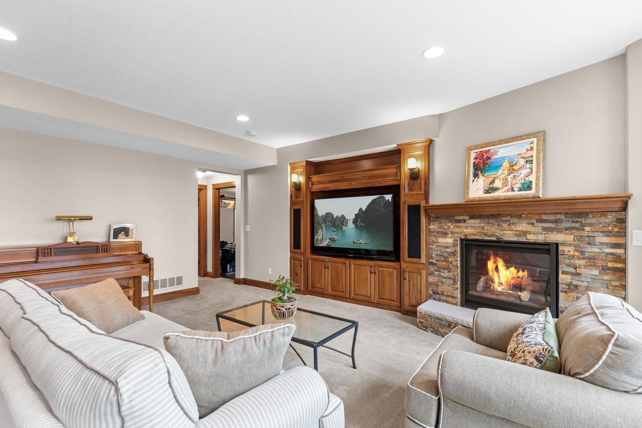 27665 Virginia Cove