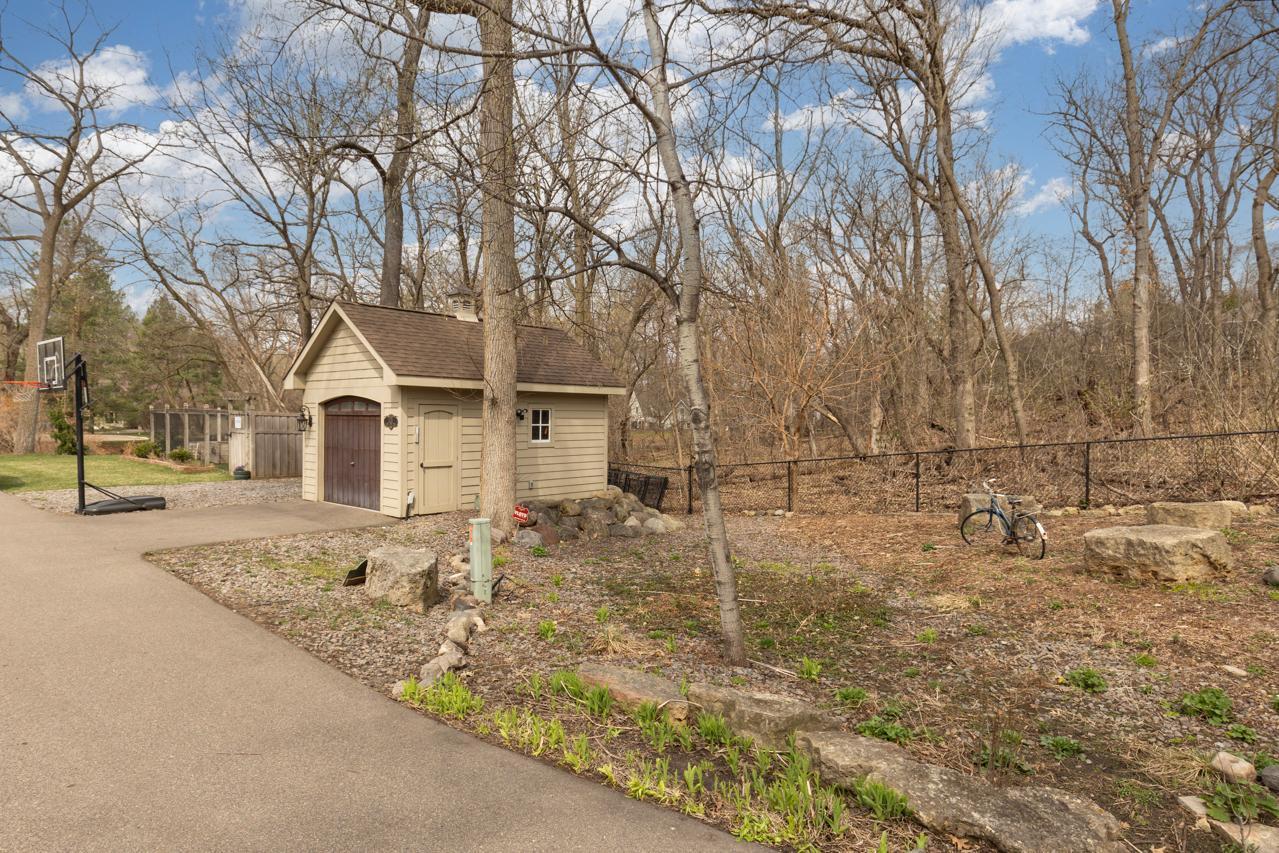 4251 Manor Court Road