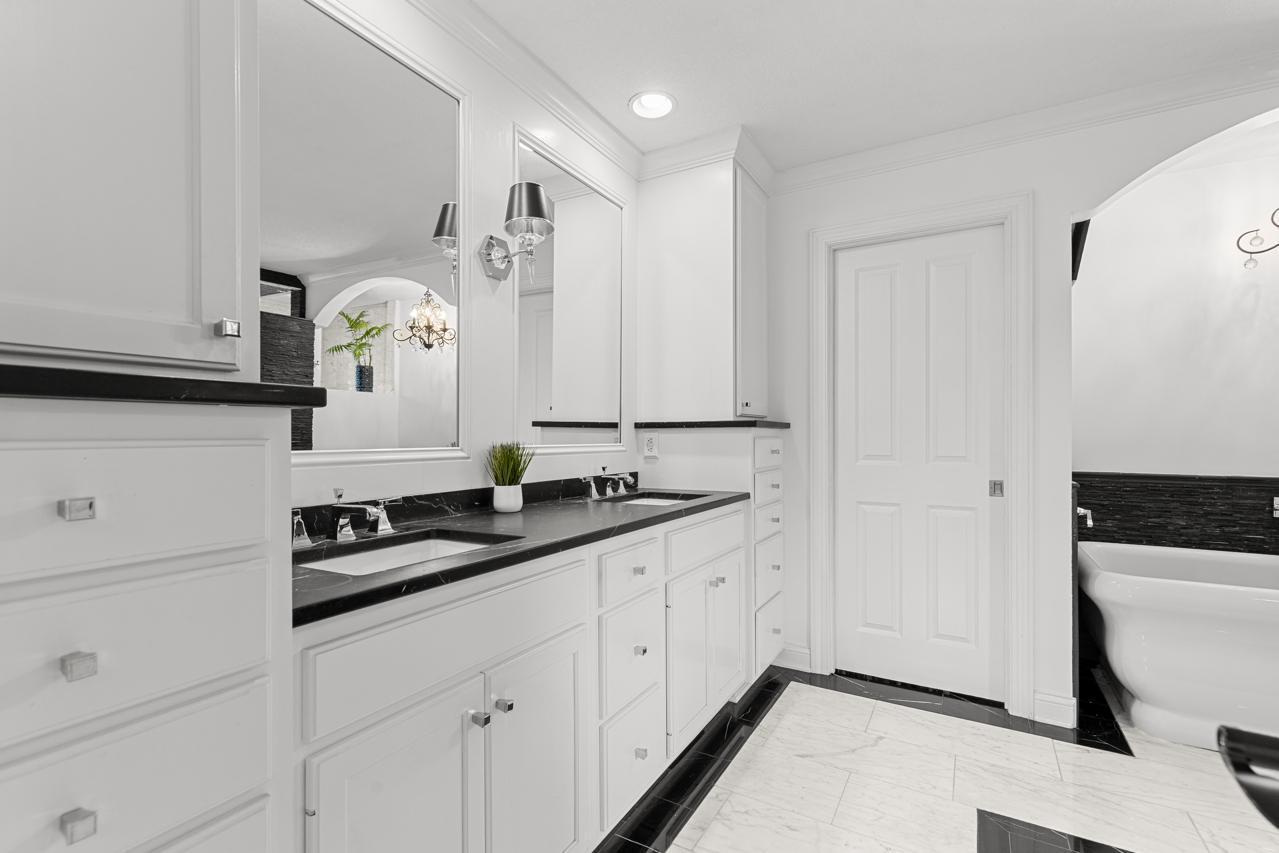 4251 Manor Court Road