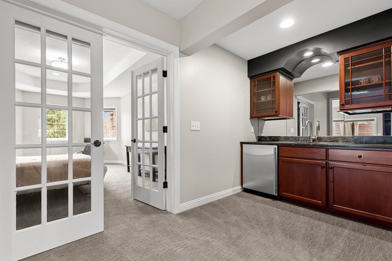 4251 Manor Court Road