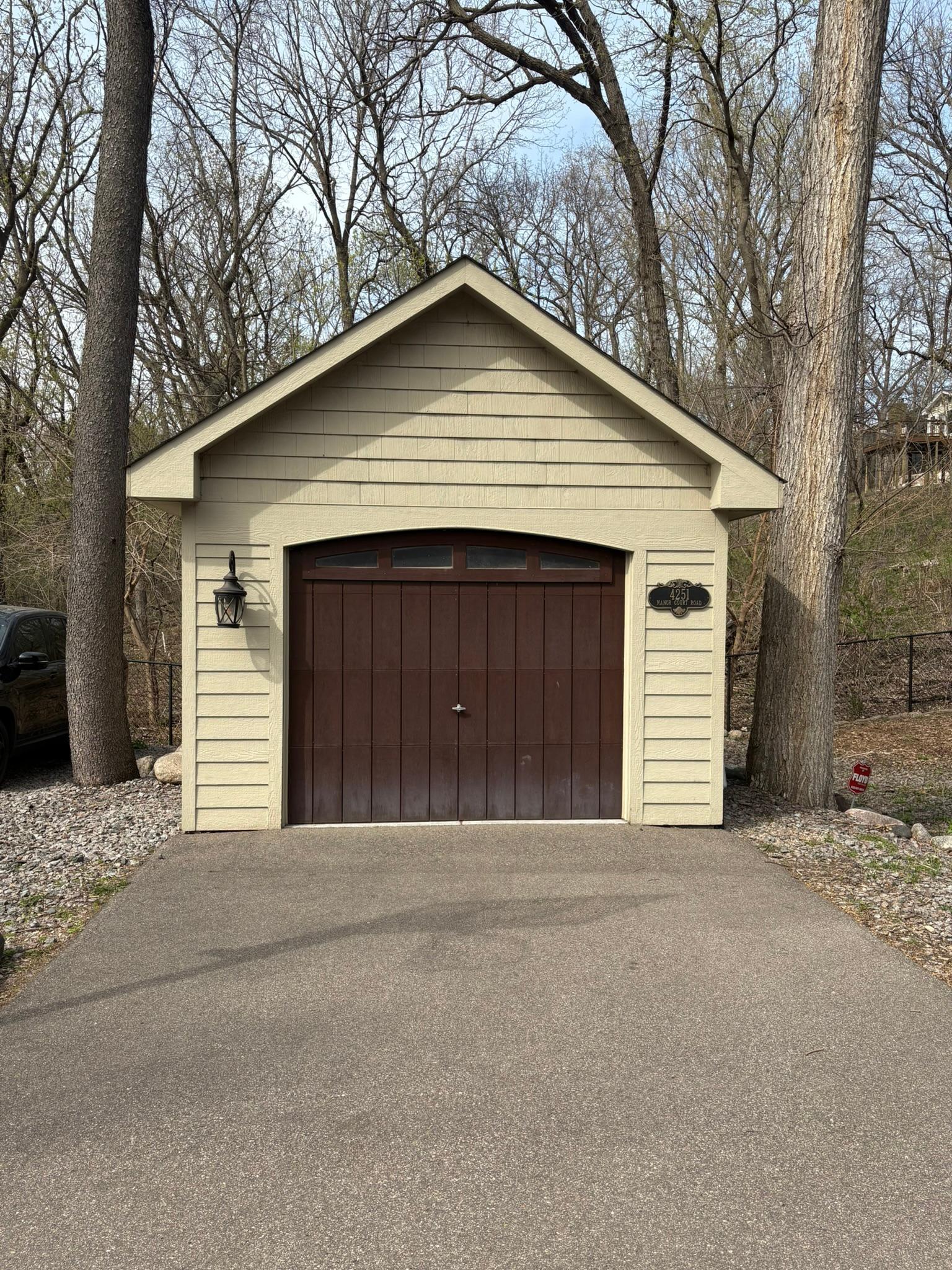4251 Manor Court Road