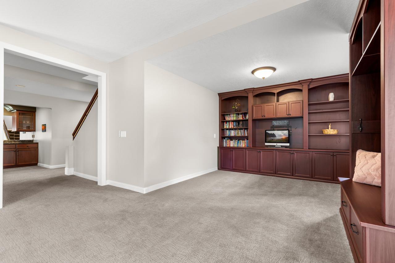 4251 Manor Court Road