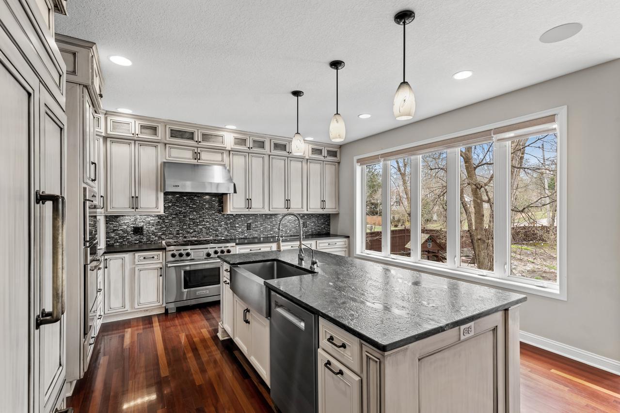 4251 Manor Court Road