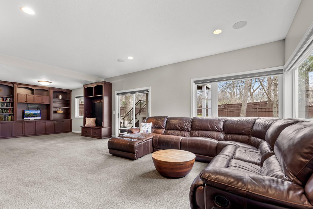 4251 Manor Court Road