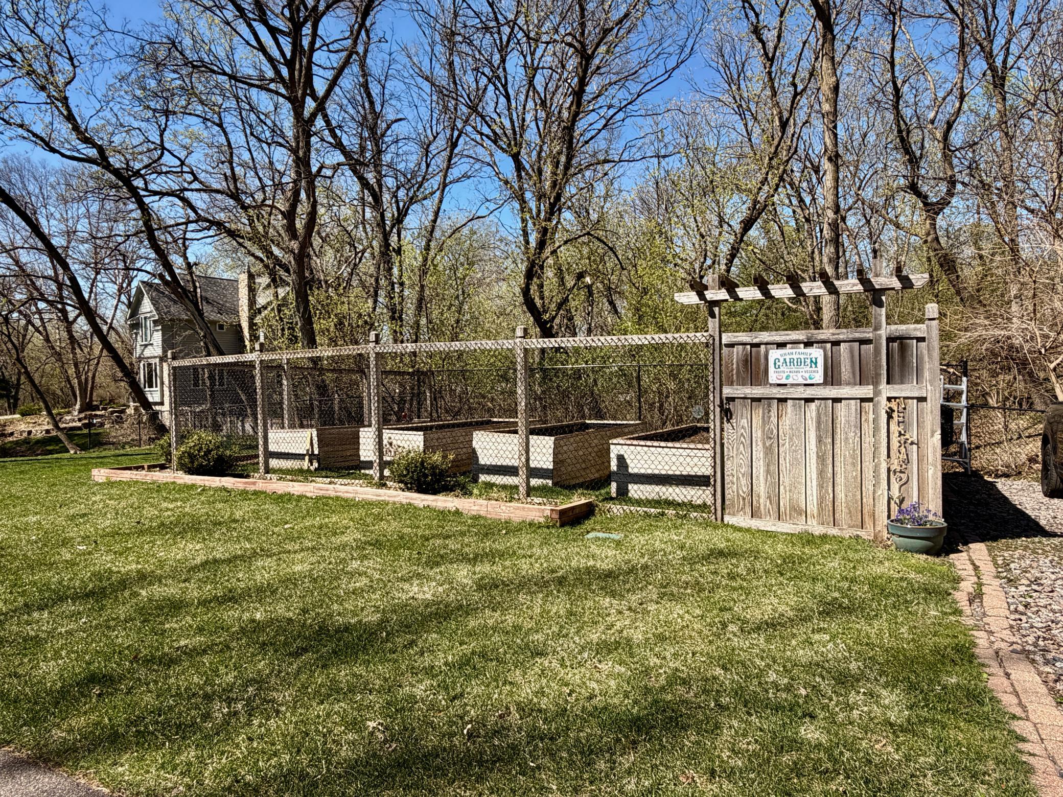 4251 Manor Court Road