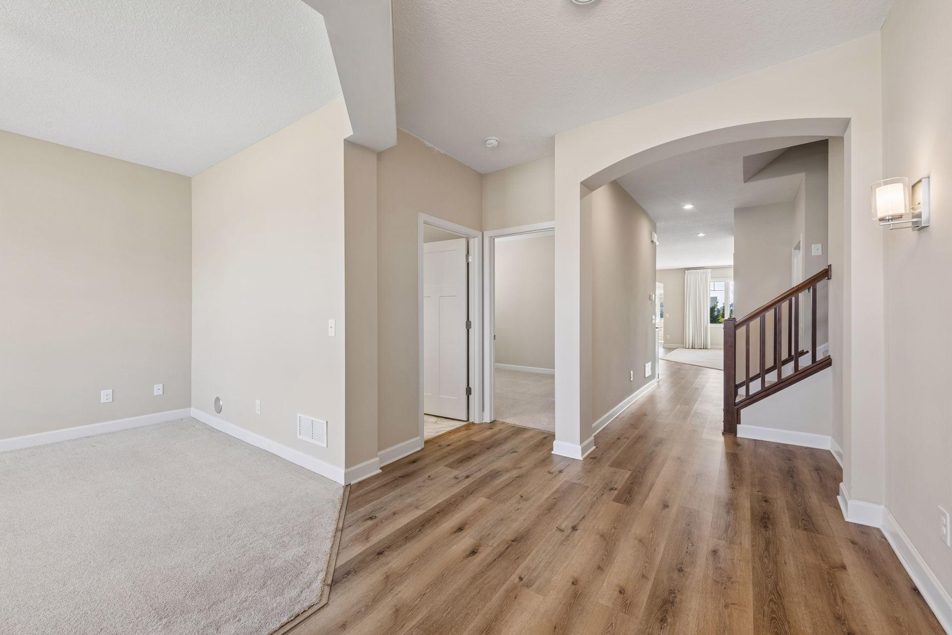 1055 Roselyn Drive