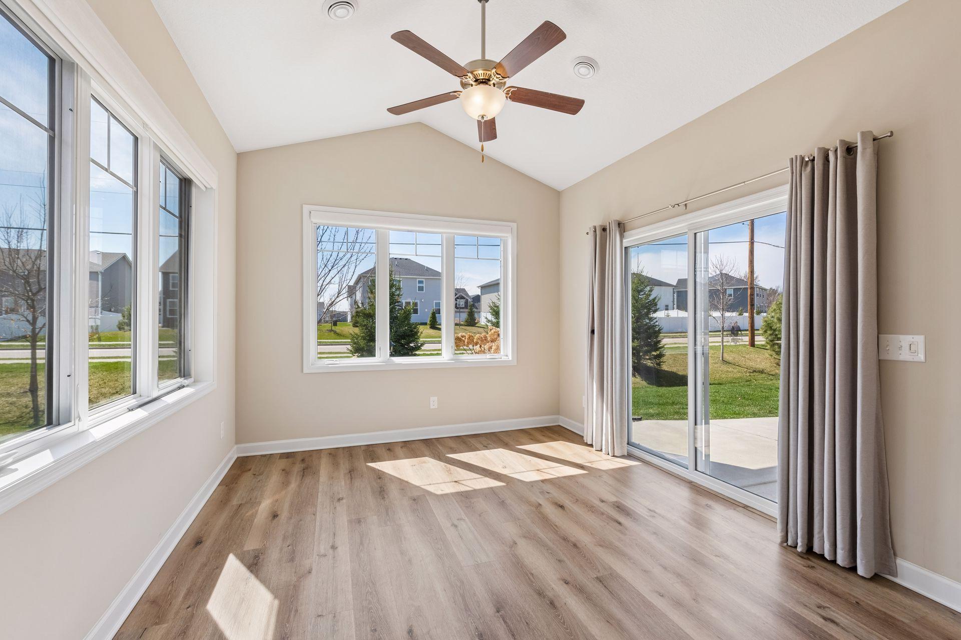 1055 Roselyn Drive