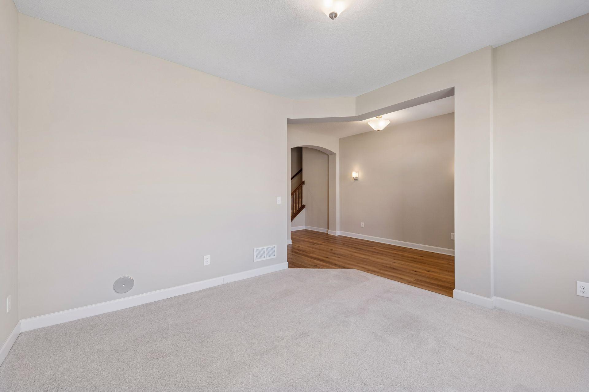 1055 Roselyn Drive