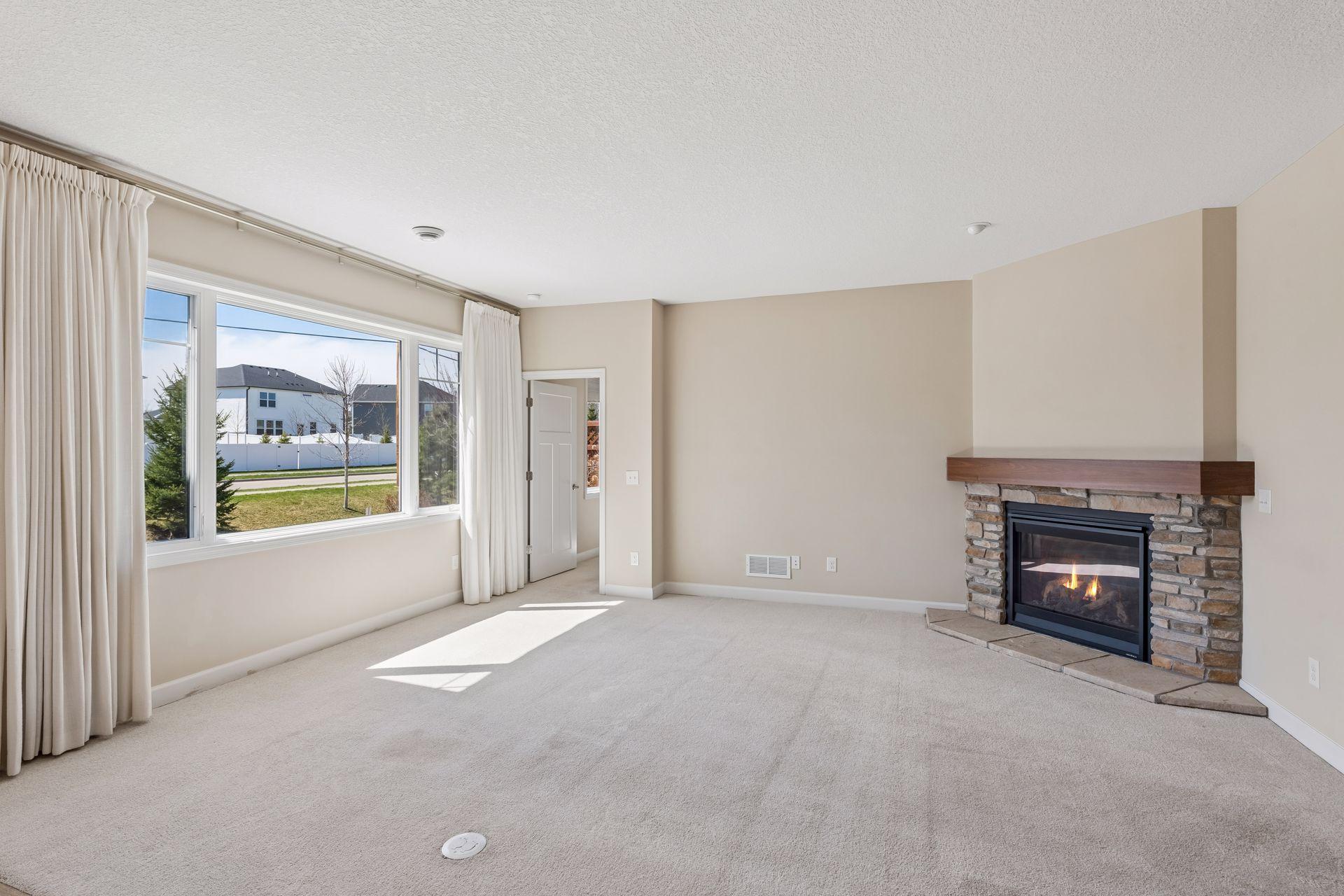 1055 Roselyn Drive