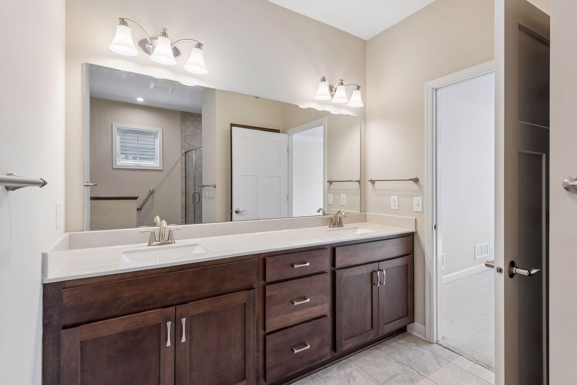 1055 Roselyn Drive